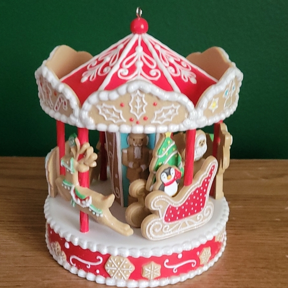 Hallmark 2020 Gingerbread  Carousel  Event signing - Picture 4 of 4